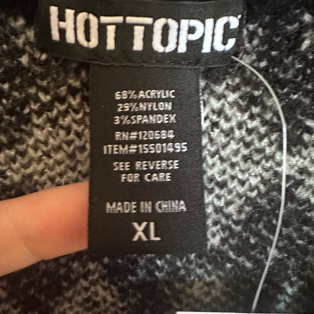 Hot Topic Black and White Diamond Sweater Vest - Picture 4 of 4